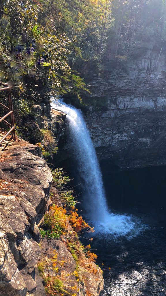 Despot Falls Waterfall, De Soto State park, Fort Payne Alabama